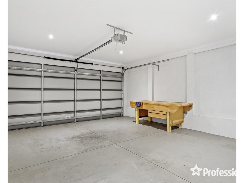 9a Holmes Road, Mooroolbark VIC 3138