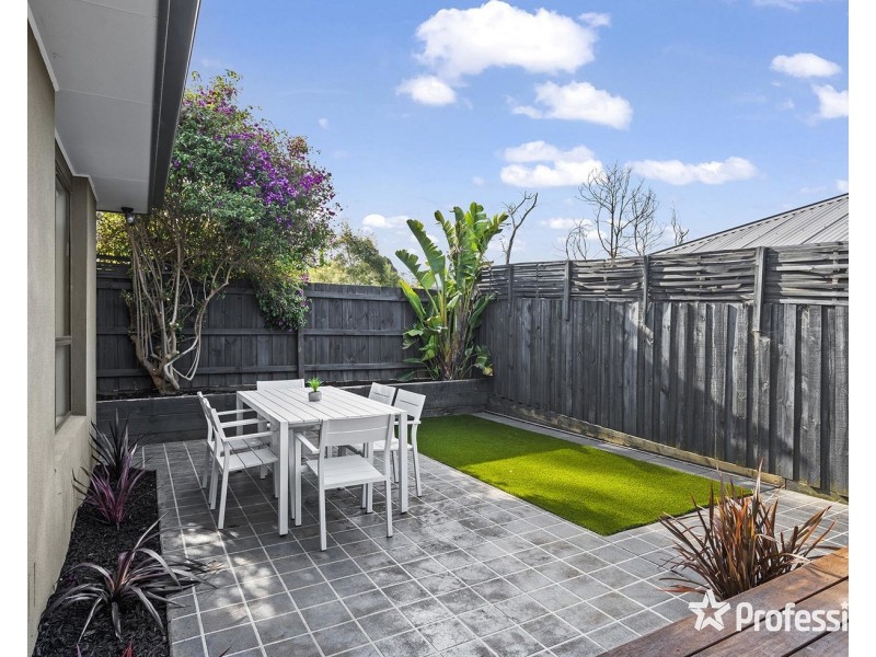 9a Holmes Road, Mooroolbark VIC 3138