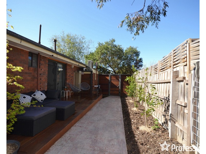 3/41 Newman Road, Croydon VIC 3136