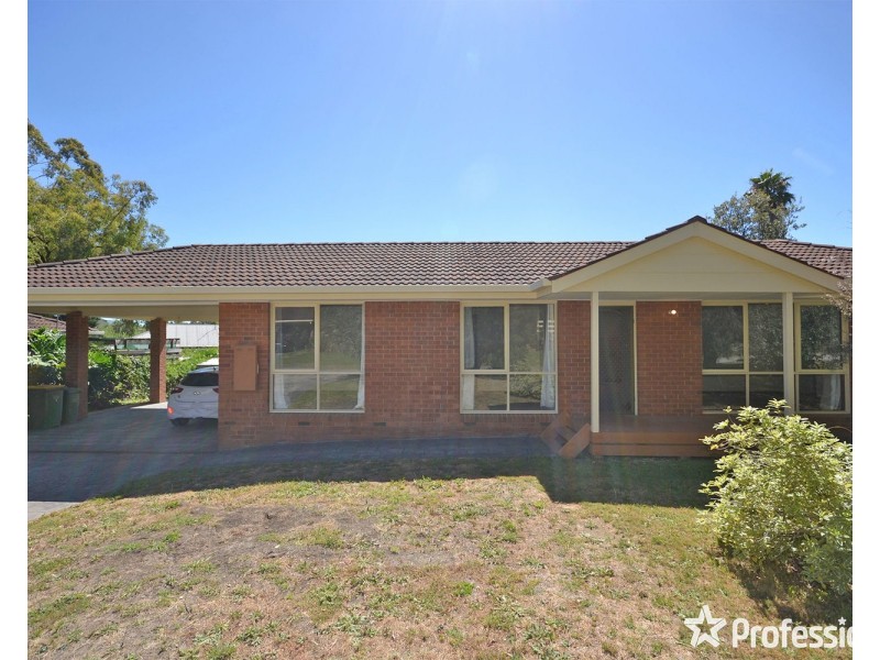 6/7 Read Road, Seville VIC 3139