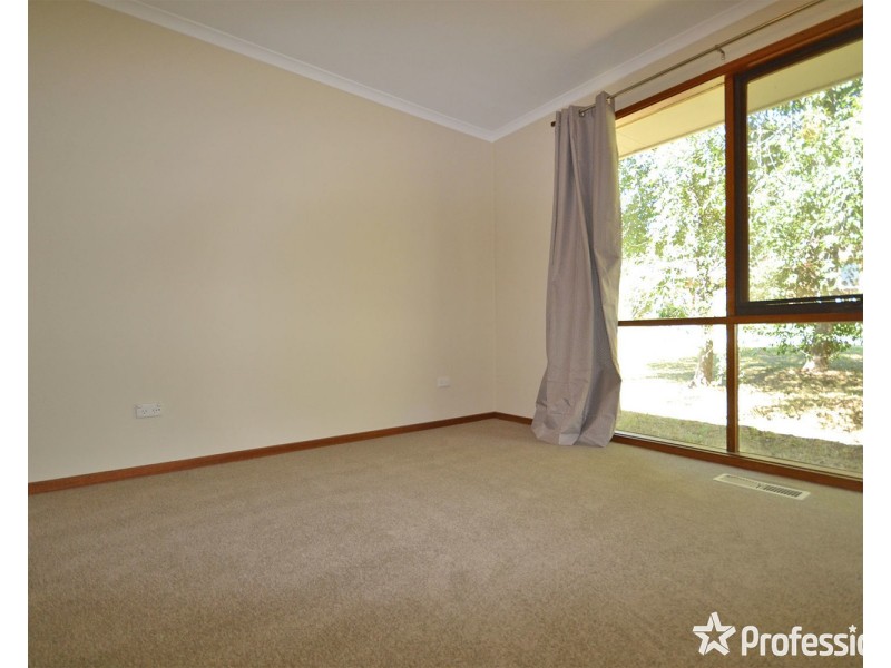 6/7 Read Road, Seville VIC 3139
