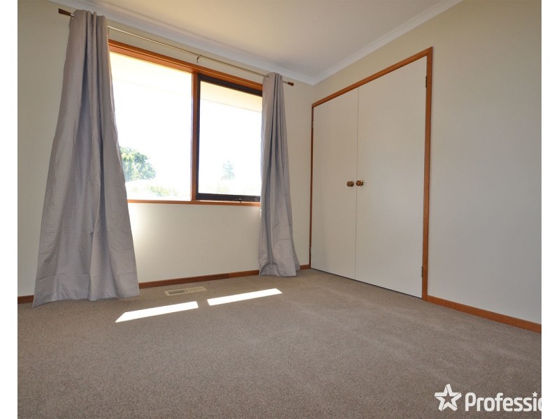 6/7 Read Road, Seville VIC 3139