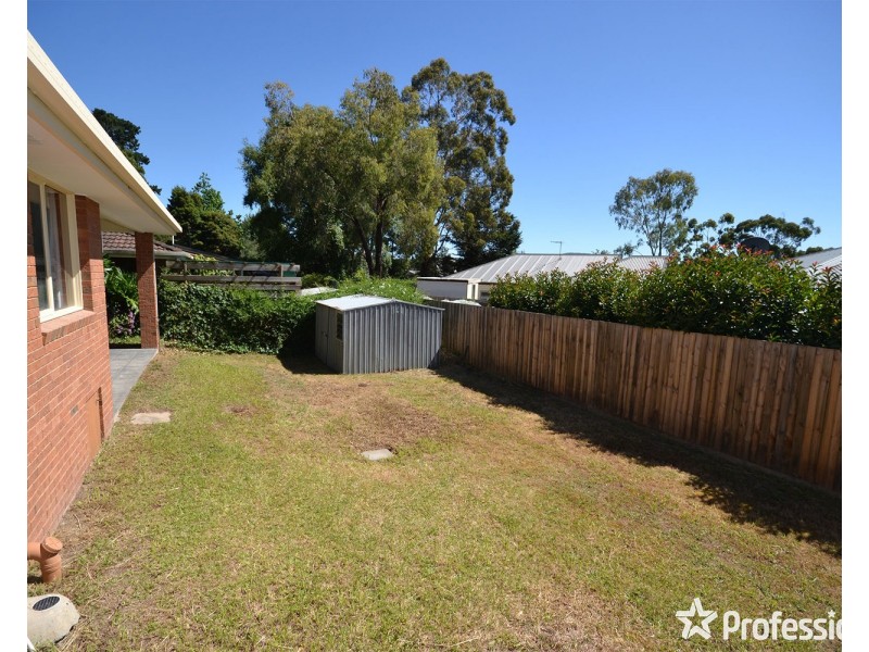 6/7 Read Road, Seville VIC 3139