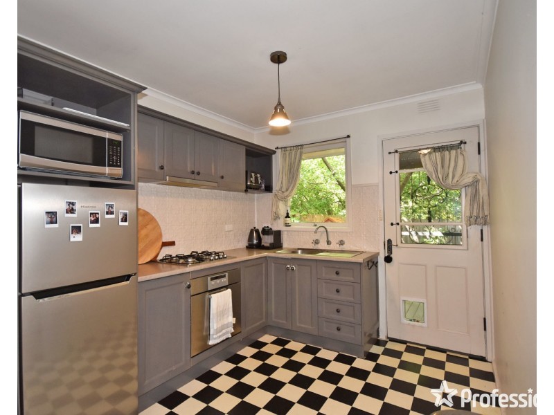 4/12 Newman Road, Mooroolbark VIC 3138