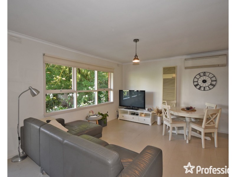 4/12 Newman Road, Mooroolbark VIC 3138