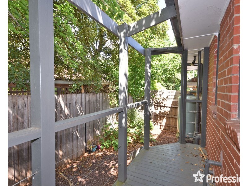 4/12 Newman Road, Mooroolbark VIC 3138