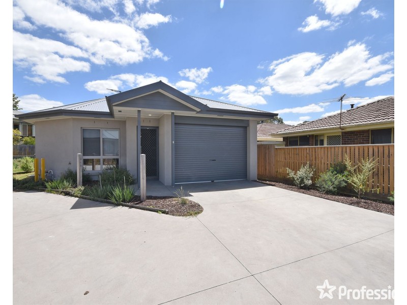 5 Reska Place, Mooroolbark VIC 3138