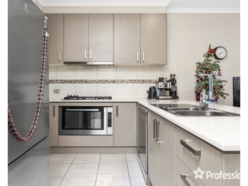 8a Orchard Street, Kilsyth VIC 3137