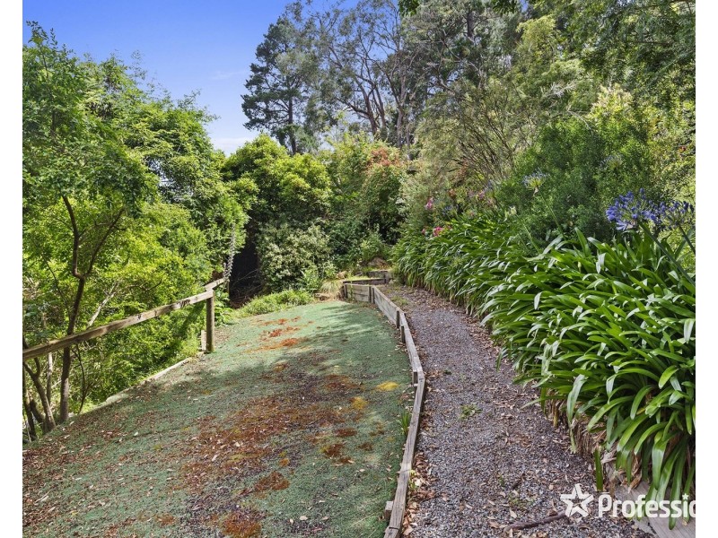 190 Quinn Crescent, Mount Evelyn VIC 3796