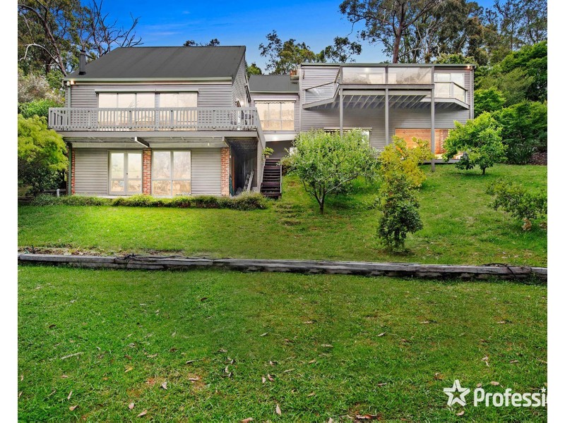 14 Sycamore Grove, Mount Evelyn VIC 3796