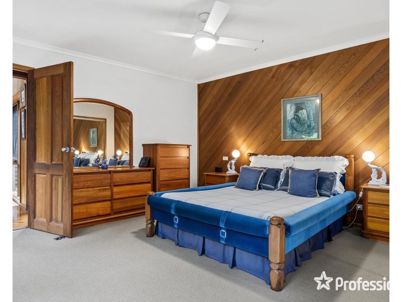 14 Sycamore Grove, Mount Evelyn VIC 3796