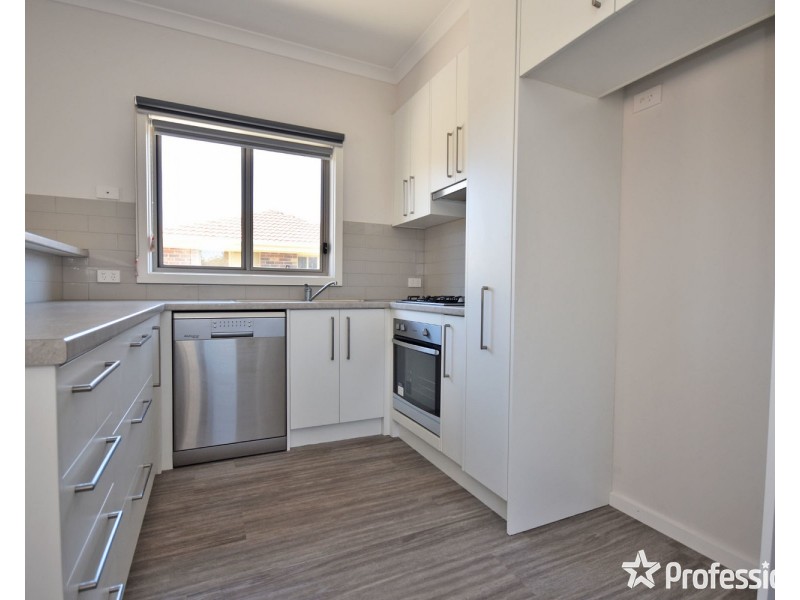 2 Reska Place, Mooroolbark VIC 3138