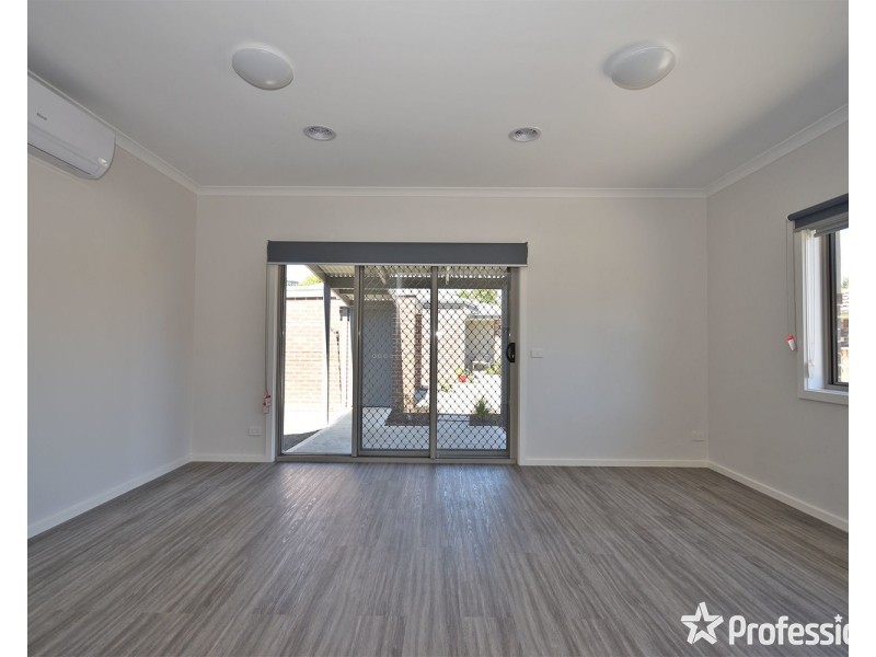 2 Reska Place, Mooroolbark VIC 3138