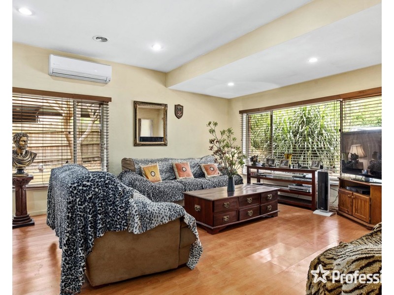 80 & 80a York Road, Mount Evelyn VIC 3796