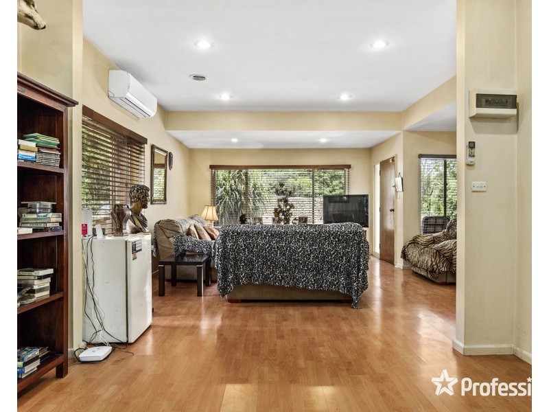 80 & 80a York Road, Mount Evelyn VIC 3796