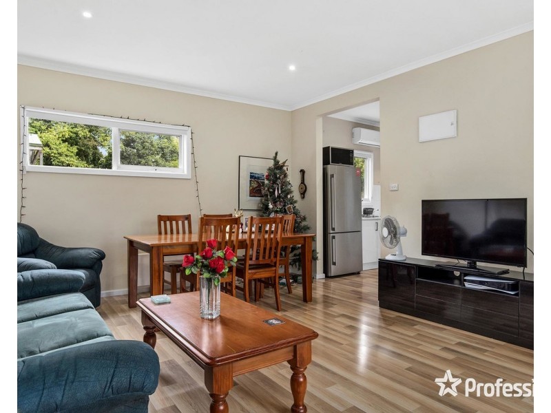 80 & 80a York Road, Mount Evelyn VIC 3796