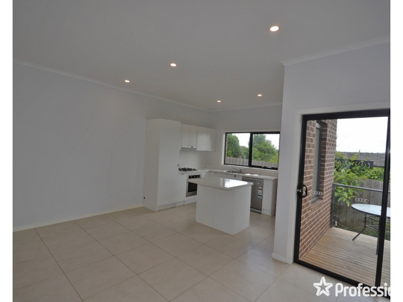 3/34 Central Avenue, Mooroolbark VIC 3138