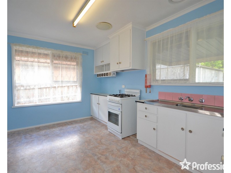 72 Croydondale Drive, Mooroolbark VIC 3138