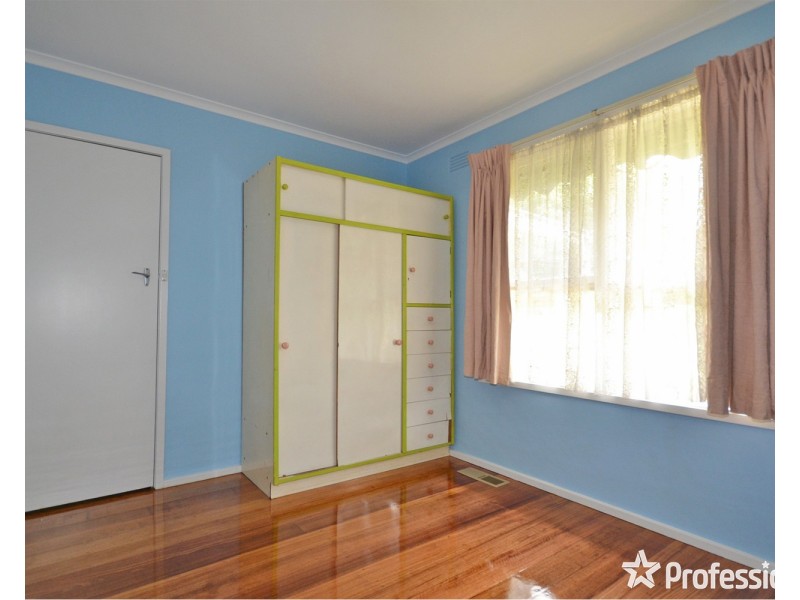 72 Croydondale Drive, Mooroolbark VIC 3138