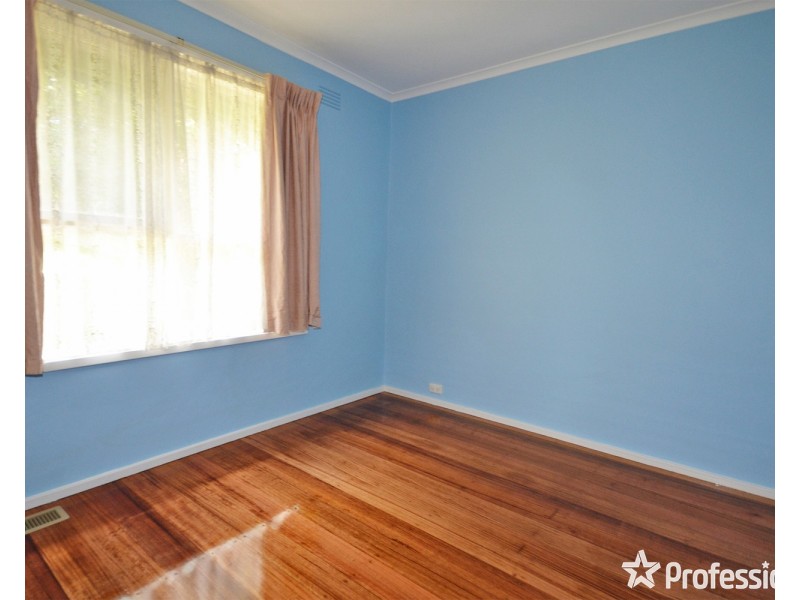 72 Croydondale Drive, Mooroolbark VIC 3138