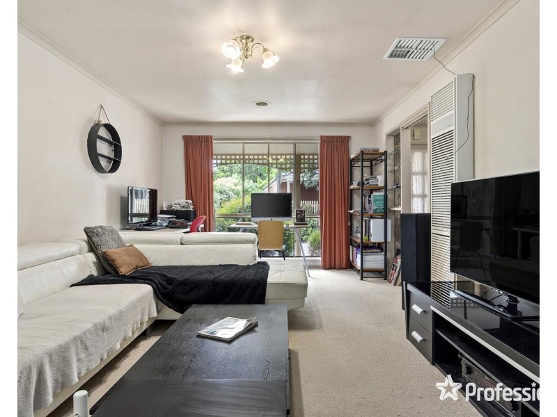 2/1 Rodleigh Street, Croydon VIC 3136