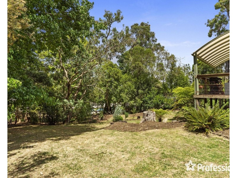 10-12 North Avenue, Mount Evelyn VIC 3796