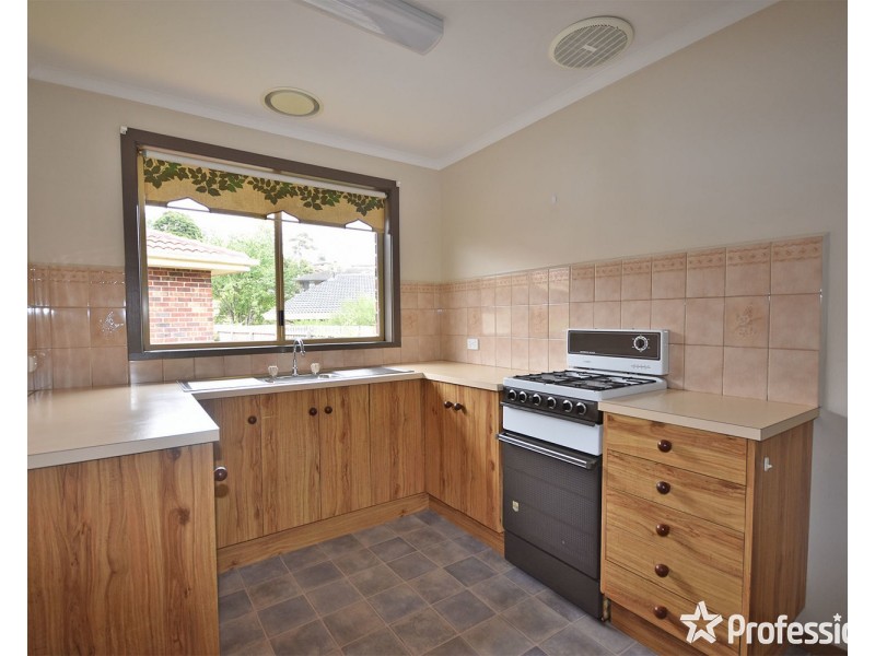 8/98-102 Sherlock Road, Mooroolbark VIC 3138