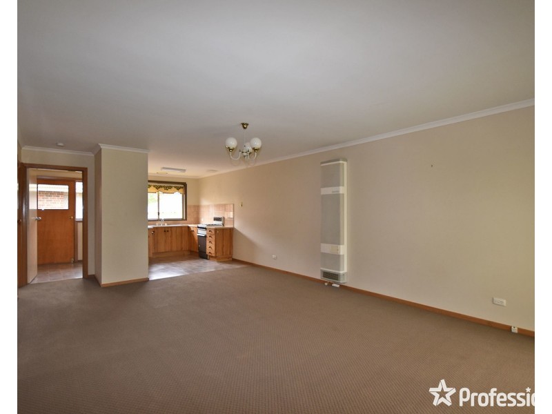 8/98-102 Sherlock Road, Mooroolbark VIC 3138
