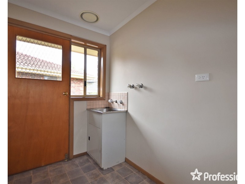 8/98-102 Sherlock Road, Mooroolbark VIC 3138