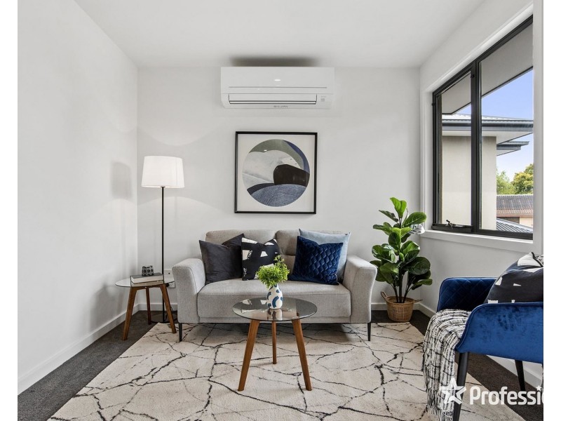 2/1 McIlraith Court, Croydon VIC 3136