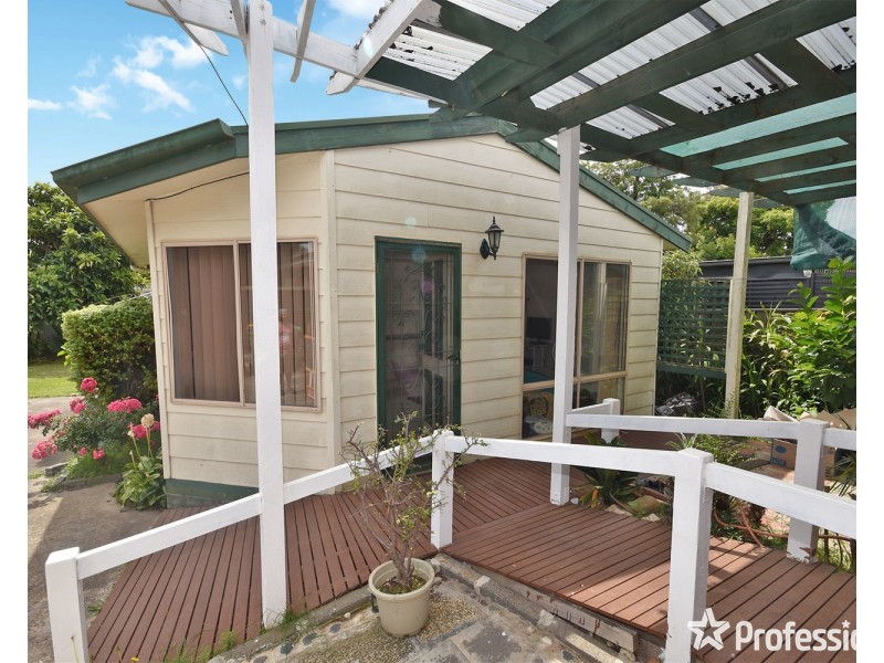 37 Blackburn Road, Mooroolbark VIC 3138