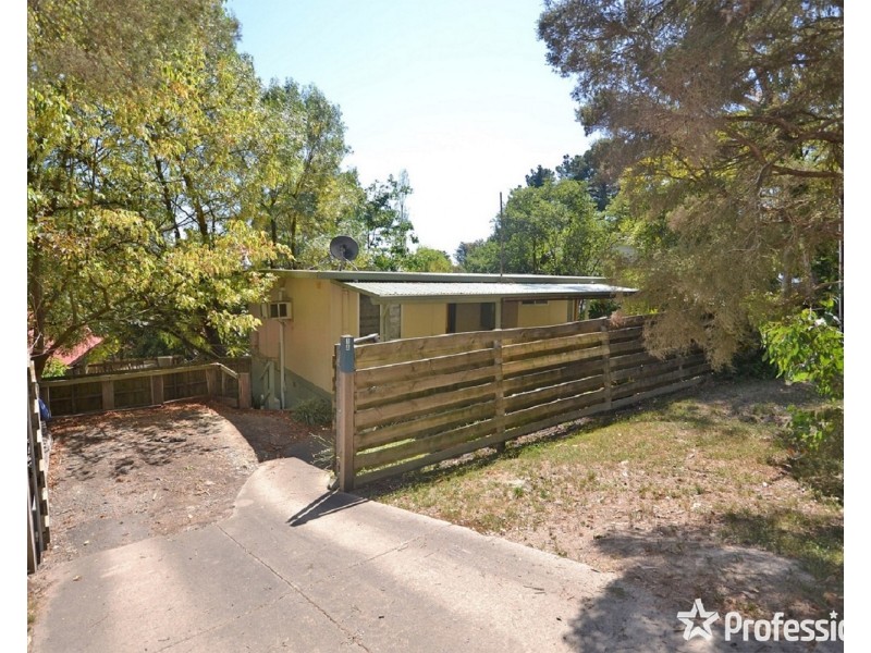 1A Johns Crescent, Mount Evelyn VIC 3796