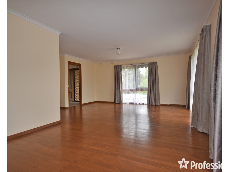 24 Lemongrove Crescent, Croydon Hills VIC 3136