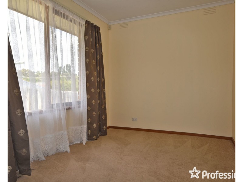 24 Lemongrove Crescent, Croydon Hills VIC 3136