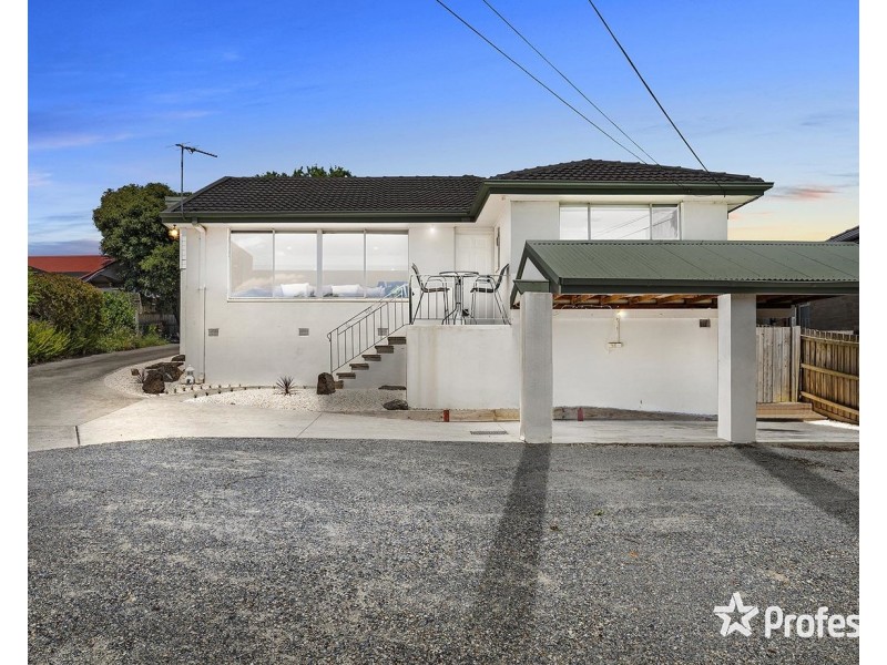 22a Greenslopes Drive, Mooroolbark VIC 3138