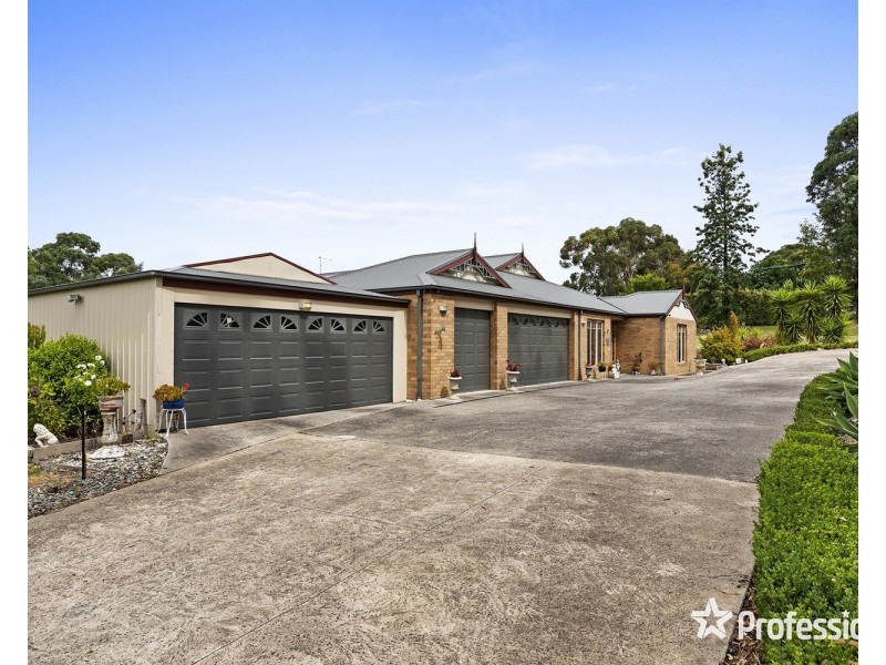 3 Allenby Road, Lilydale VIC 3140