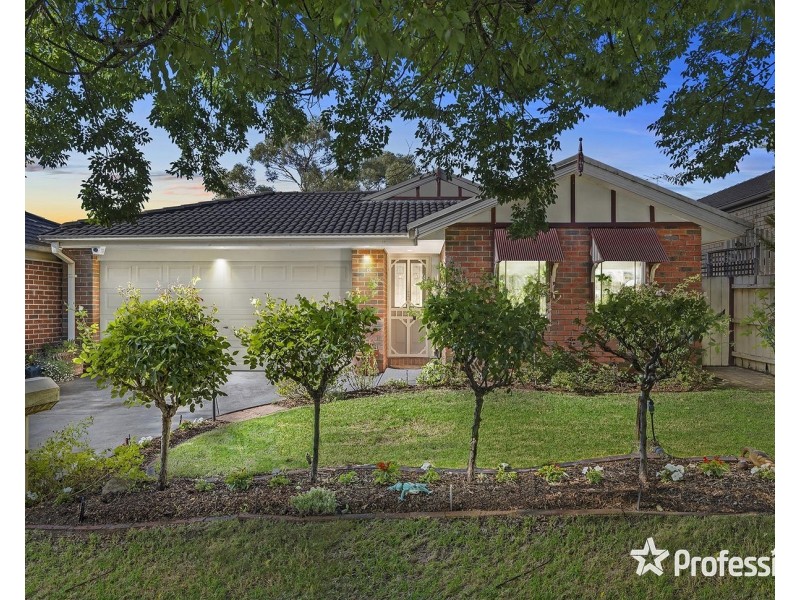 6 Chatswood Grove, Chirnside Park VIC 3116