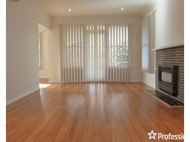 55 Carronvale Road, Mooroolbark VIC 3138