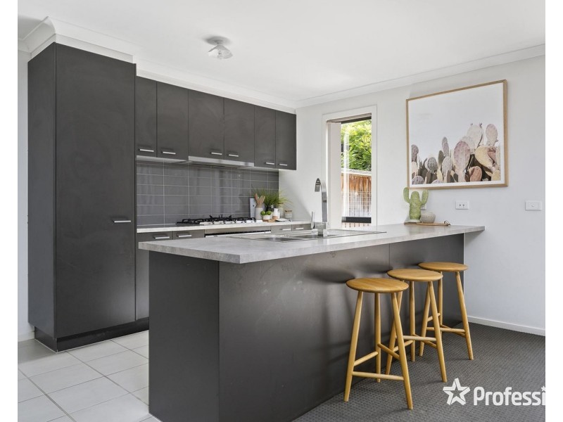 56 Evans Drive, Croydon VIC 3136