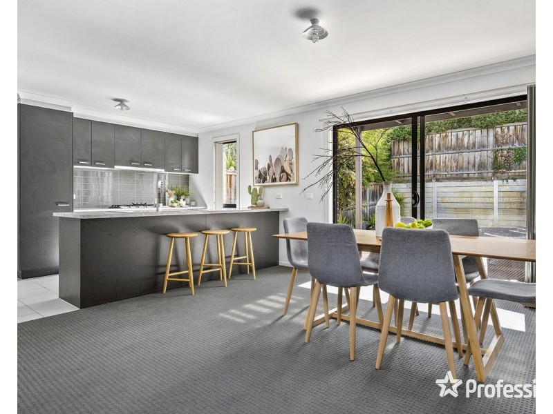 56 Evans Drive, Croydon VIC 3136