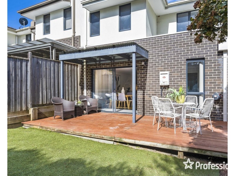 56 Evans Drive, Croydon VIC 3136