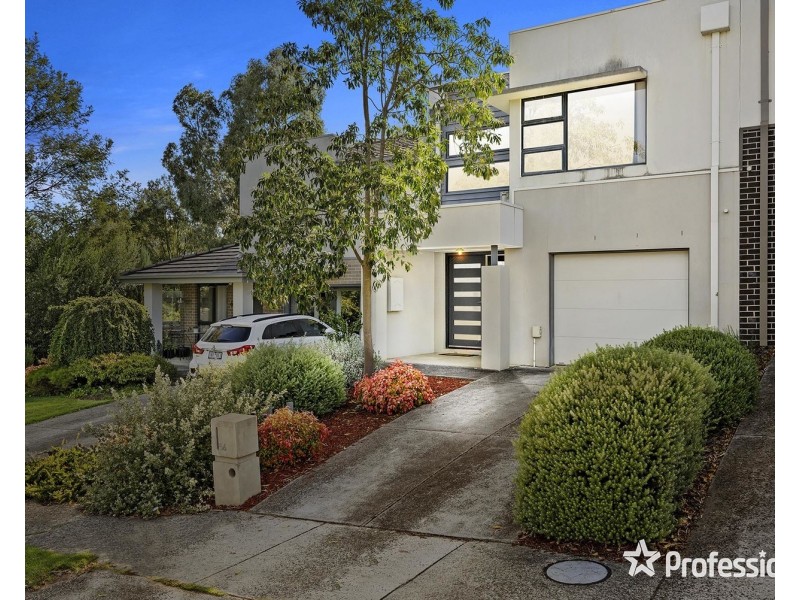 56 Evans Drive, Croydon VIC 3136