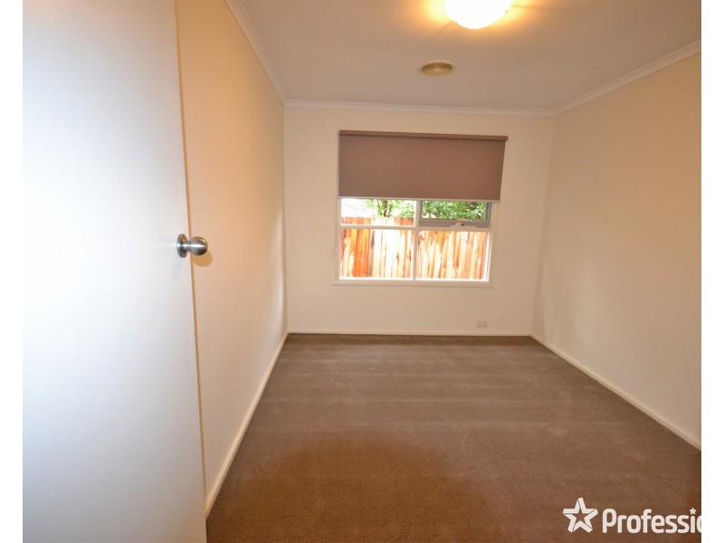 1/5 Alex Court, Mooroolbark VIC 3138