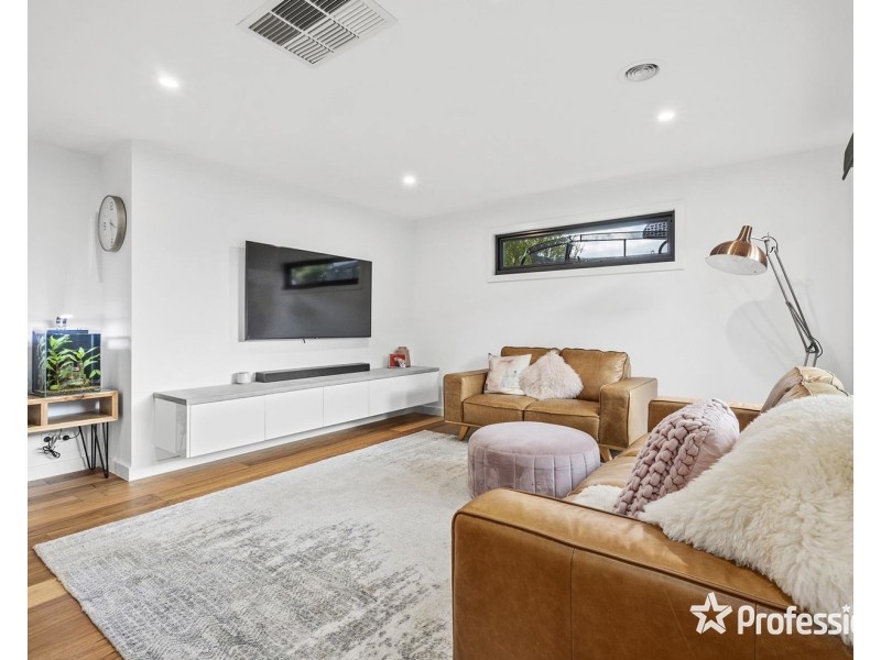 100a Cambridge Road, Kilsyth VIC 3137