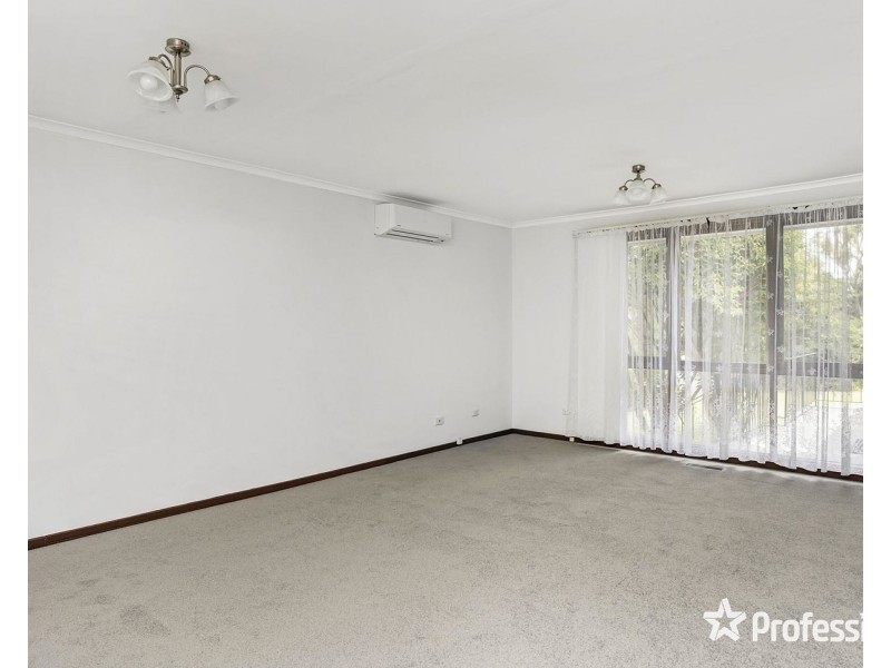 97 Hawthory Road, Kilsyth VIC 3137