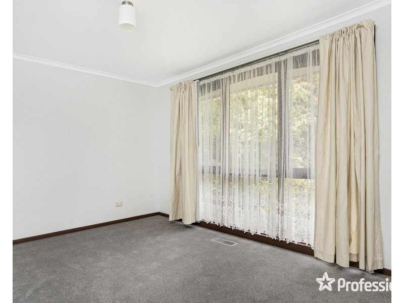 97 Hawthory Road, Kilsyth VIC 3137