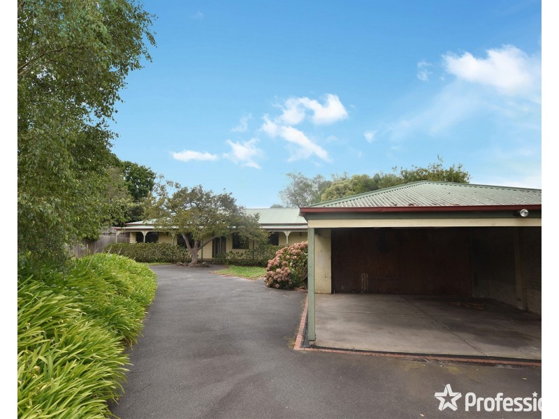 39 Trevallyn Close, Montrose VIC 3765