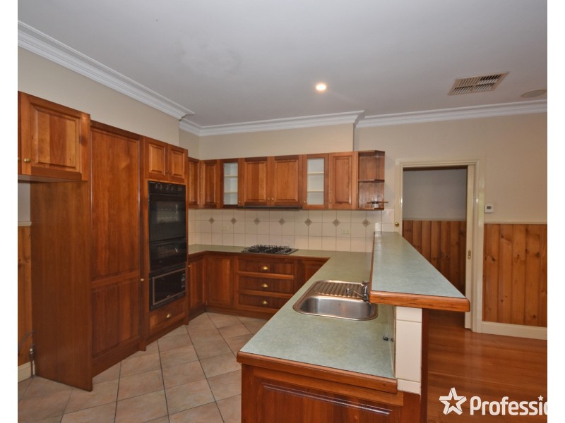 39 Trevallyn Close, Montrose VIC 3765