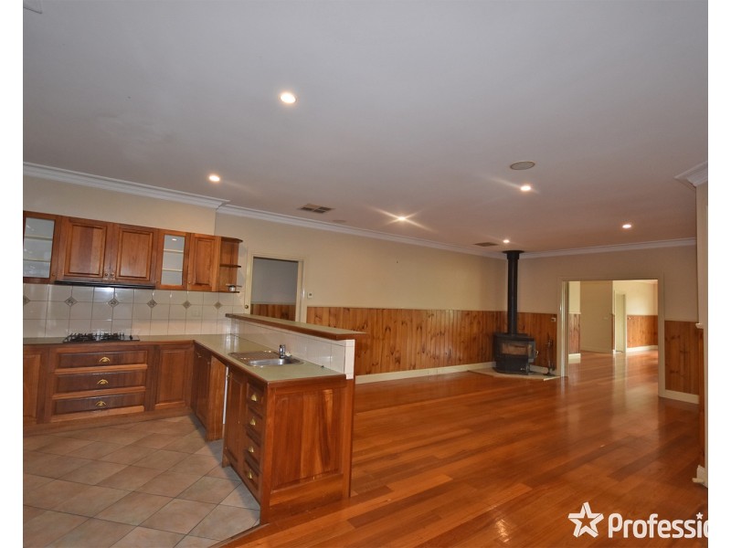 39 Trevallyn Close, Montrose VIC 3765