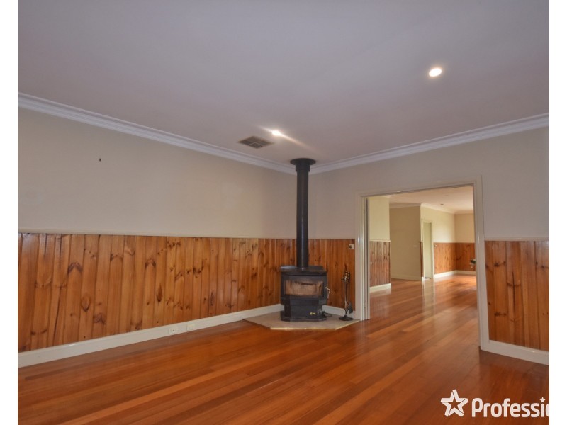 39 Trevallyn Close, Montrose VIC 3765